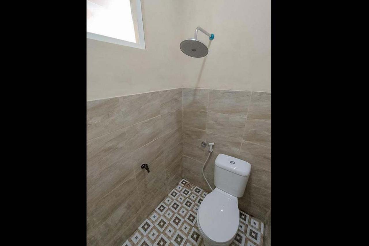 Reddoorz Near Bns Batu Hotel Tlekung Ngoại thất bức ảnh